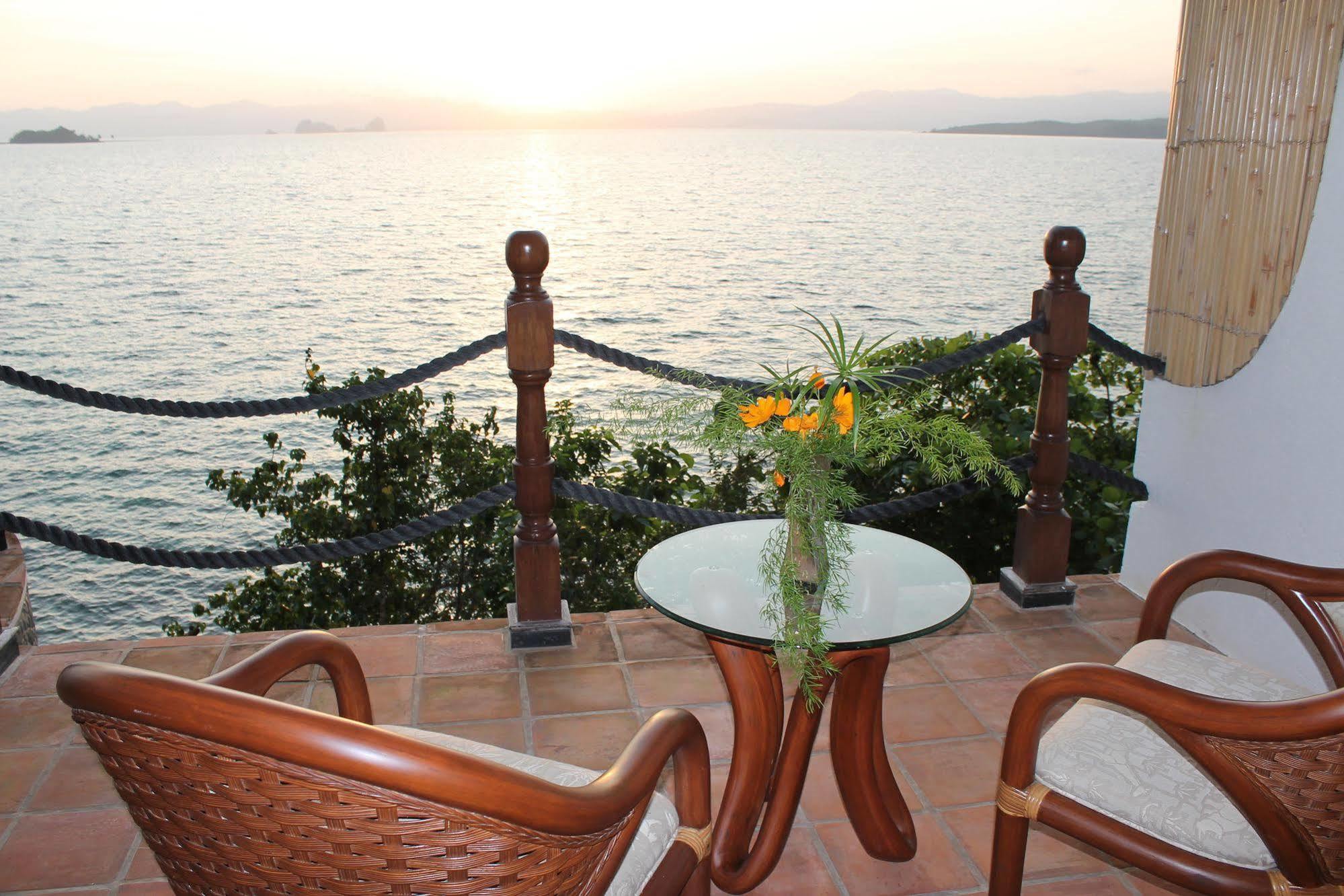 Hotel Noanoa Island (Adults Only) à Taytay  Extérieur photo